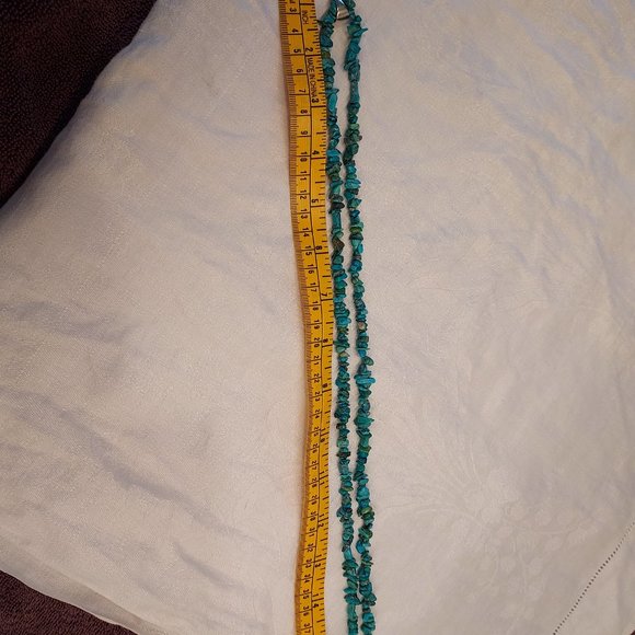 Silpada puffy sterling cross on Turquoise chip necklace w sterling lobster clasp - Picture 8 of 9